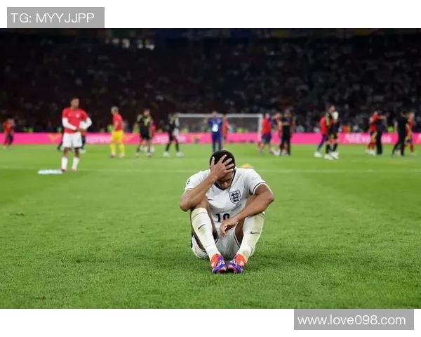 太阳报:为庆祝桑德兰重返英超,贝林厄姆兄弟前往西班牙度假